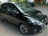 Gebraucht Hyundai i10 63 PS (46 kW) 2024 Schwarz Kleinwagen