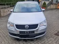 Gebraucht VW Touran Conceptline 105 PS (77 kW) 2010 Silber Van / Kleinbus