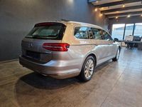 Gebraucht VW Passat Highline 179 PS (131 kW) 2016 Gold Kombi