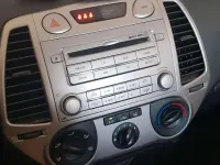 Gebraucht Hyundai i20 77 PS (56 kW) 2010 Rot Kleinwagen
