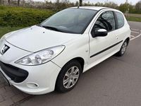 Gebraucht Peugeot 206 60 PS (44 kW) 2010 Weiß Limousine