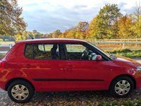 Gebraucht Skoda Fabia 60 PS (44 kW) 2010 Rot Kleinwagen