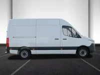 Używany Mercedes Sprinter 170 KM (125 kW) 2022 Biały Van