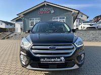 Gebraucht Ford Kuga Titanium 150 PS (110 kW) 2019 Schwarz SUV