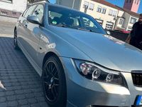 Używany BMW 320 150 KM (110 kW) 2006 Niebieski Sedan/Limuzyna