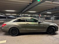 Gebraucht Mercedes E250 204 PS (150 kW) 2009 Andere farben Coupé