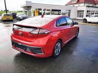 Gebraucht Hyundai Ioniq Style 141 PS (103 kW) 2020 Fiery red / met Kleinwagen