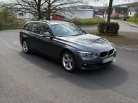 Gebraucht BMW 318 Shadowline 136 PS (100 kW) 2015 Grau Kombi