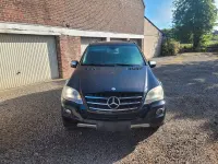 Gebraucht Mercedes ML350 231 PS (169 kW) 2010 Schwarz SUV