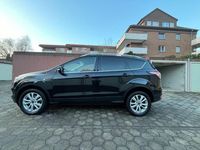 Gebraucht Ford Kuga Titanium 150 PS (110 kW) 2017 Schwarz SUV