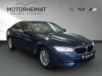 Gebraucht BMW 530e Sport Line 292 PS (214 kW) 2022 Phytonicblau Limousine