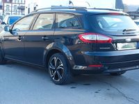 Gebraucht Ford Mondeo 140 PS (102 kW) 2012 Schwarz Kombi