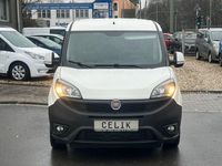 Gebraucht Fiat Doblò 95 PS (69 kW) 2020 Weiß Van / Kleinbus