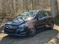 Gebraucht Mercedes B200 136 PS (100 kW) 2017 Blau Van / Kleinbus