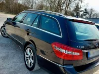 Gebraucht Mercedes E250 Avantgarde 204 PS (150 kW) 2011 Schwarz Limousine