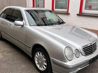 Gebraucht Mercedes E240 170 PS (125 kW) 2001 Silber Limousine