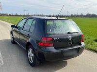 Gebraucht VW Golf IV 75 PS (55 kW) 2001 Schwarz Kleinwagen