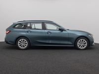 Gebraucht BMW 330e Sport Line 292 PS (214 kW) 2021 Blau Kombi