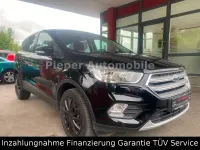 Gebraucht Ford Kuga Trend 120 PS (88 kW) 2019 Schwarz SUV
