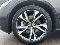 Gebraucht Volvo V60 Plus 197 PS (144 kW) 2025 Onyx schwarz Kombi