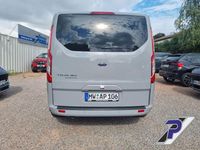 Gebraucht Ford Tourneo Titanium 150 PS (110 kW) 2023 Fancygrau Van / Kleinbus