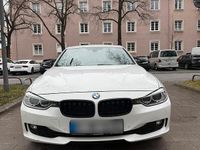 Gebraucht BMW 320 Comfort Edition 184 PS (135 kW) 2012 Weiß Limousine
