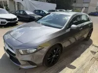 Gebraucht Mercedes A200 163 PS (119 kW) 2019 Mountaingrau  met. Kleinwagen