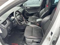 Gebraucht Skoda Octavia RS 184 PS (135 kW) 2015 Weiß Kleinwagen