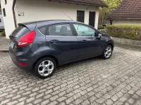 Gebraucht Ford Fiesta Titanium 97 PS (71 kW) 2010 Grau Limousine