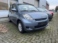 Gebraucht Daihatsu Sirion 91 PS (66 kW) 2010 Silber Kleinwagen