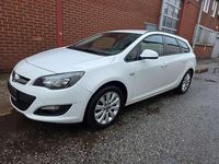 Gebraucht Opel Astra Style 110 PS (80 kW) 2016 Schneeweiss/summitwhite/arctic Kombi