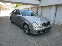 Gebraucht Mercedes E320 Elegance 204 PS (150 kW) 2005 Gold Limousine