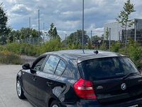 Gebraucht BMW 118 143 PS (105 kW) 2011 Schwarz Kleinwagen