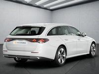 Gebraucht Mercedes E300 197 PS (144 kW) 2025 Weiß Kombi