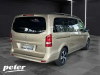 Gebraucht Mercedes V220 163 PS (119 kW) 2025 Kalaharigold met. Van / Kleinbus