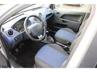 Gebraucht Ford Fiesta Style 80 PS (58 kW) 2008 Polarsilber metallic Kleinwagen