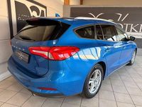 Gebraucht Ford Focus Cool & Connect 150 PS (110 kW) 2019 Blau Limousine