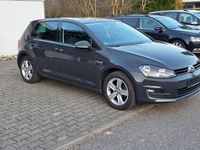 Gebraucht VW Golf VII LOUNGE 150 PS (110 kW) 2015 Grau Limousine