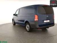 Gebraucht Mercedes Vito 190 PS (139 kW) 2019 Navyblau Van
