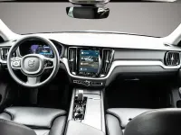 Gebraucht Volvo V60 CC Plus 197 PS (144 kW) 2023 Manufacturer Kombi