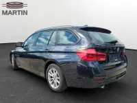 Gebraucht BMW 318 Advantage 150 PS (110 kW) 2018 Black sapphire metallic Kombi