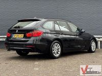 Gebraucht BMW 318 Executive 143 PS (105 kW) 2013 Schwarz Kombi
