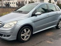 Gebraucht Mercedes B200 115 PS (84 kW) 2008 Silber Van / Kleinbus