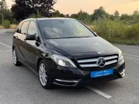 Gebraucht Mercedes B200 Sport 156 PS (114 kW) 2012 Schwarz Kleinwagen