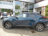 Neu Toyota C-HR 140 PS (102 kW) 2025 Grün SUV