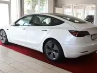 Gebraucht Tesla Model 3 RWD 239 kW (325 PS) 2023 Weiss Limousine