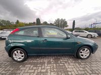 Używany Ford Focus Trend 101 KM (74 kW) 2002 Zielony Sedan/Limuzyna