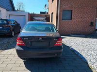 Gebraucht Mercedes C200 122 PS (89 kW) 2005 Blau Limousine