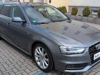 Używany Audi A4 Ambition 170 KM (125 kW) 2015 Szary Kombi