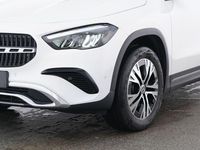 Gebraucht Mercedes GLA200 Progressive 163 PS (119 kW) 2024 Weiss polarweiss SUV